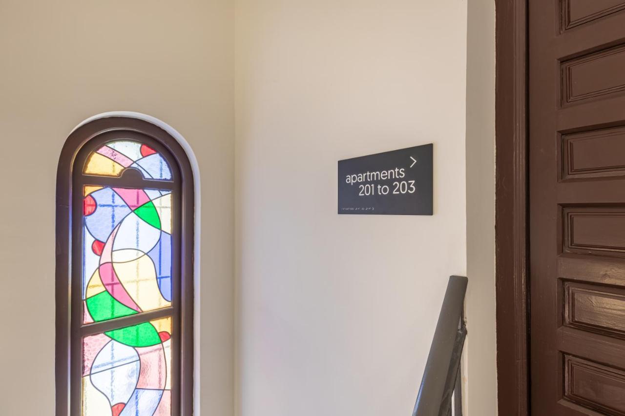 Apartamentos Libere Malaga La Merced Bagian luar foto
