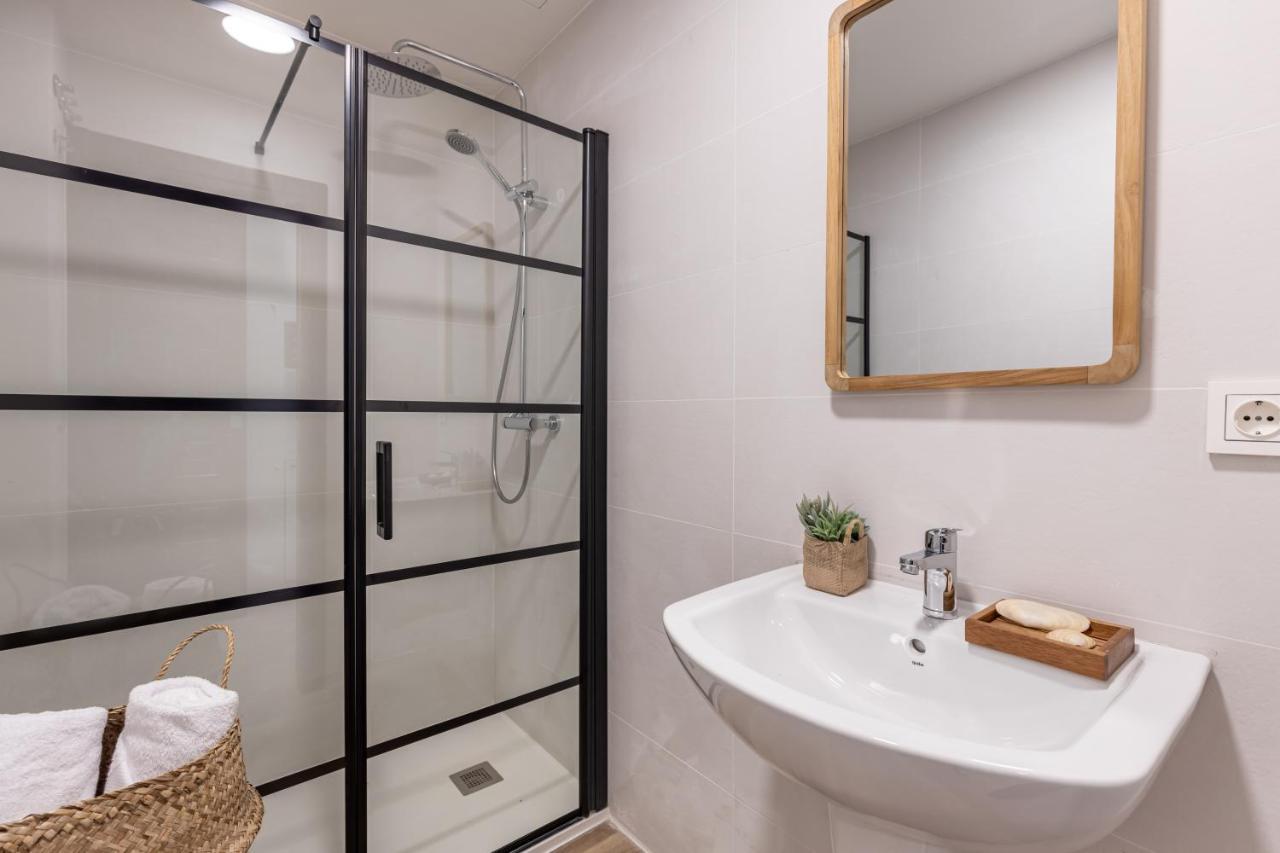 Apartamentos Libere Malaga La Merced Bagian luar foto